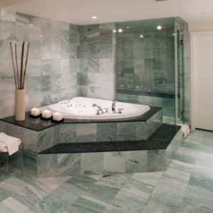 bath (172/360)